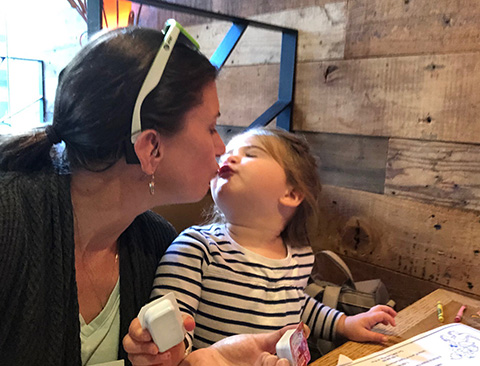 Niños jugando juntos